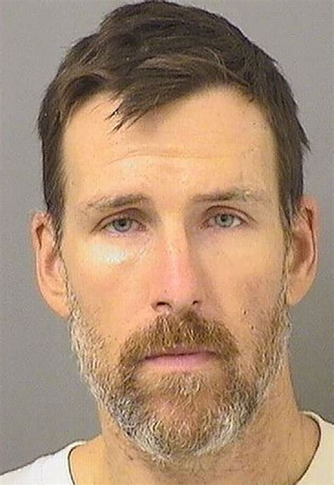 Fla. Husband Admits Killing Missing Wife, Leads Cops。